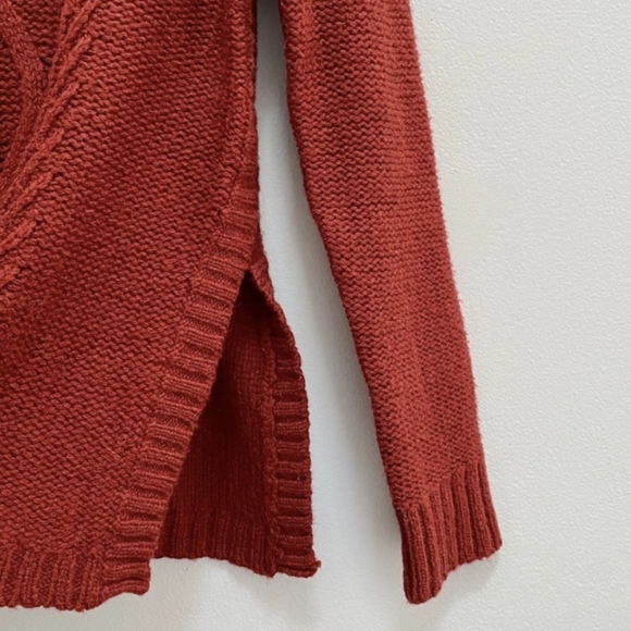 Madewell Firelight Side-Slit Cable Knit Sweater - Picture 5 of 7